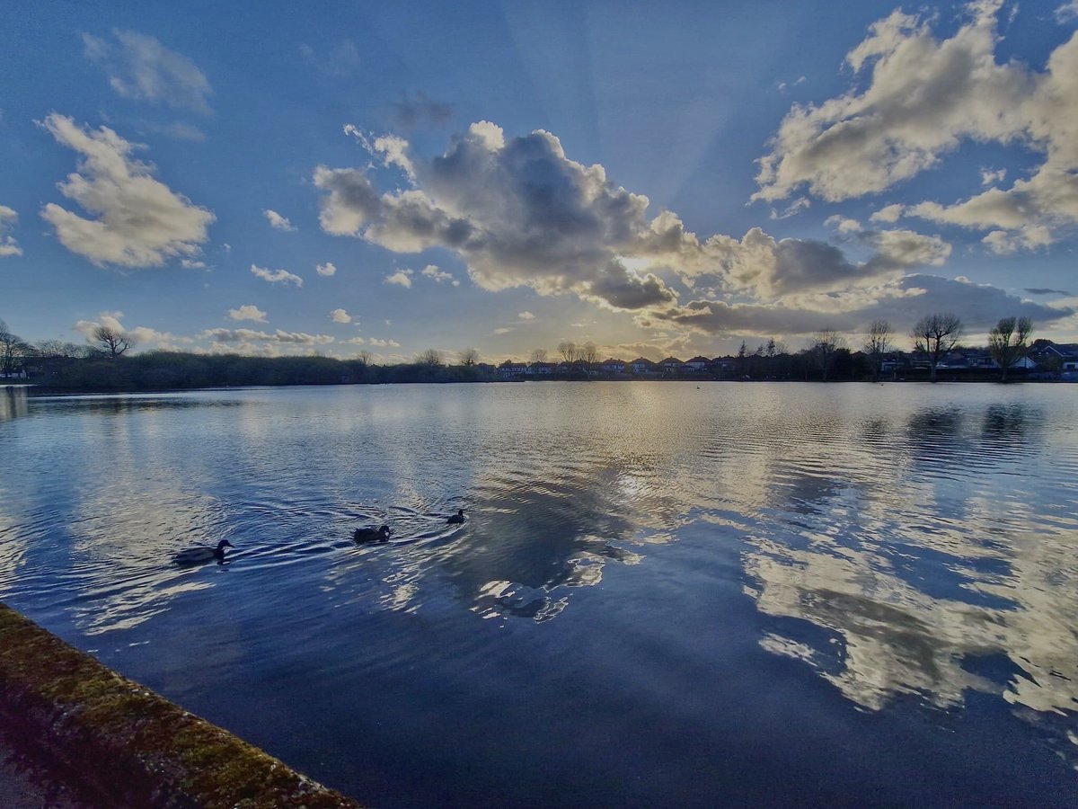 Sunrise at The Lough 🌹