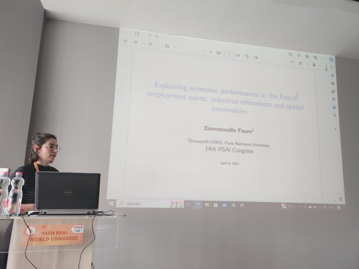 Thanks #RSAI to give me the opportunity to present my second paper in the wonderful city of Kecskemét about industrial performances and proximities between firms !