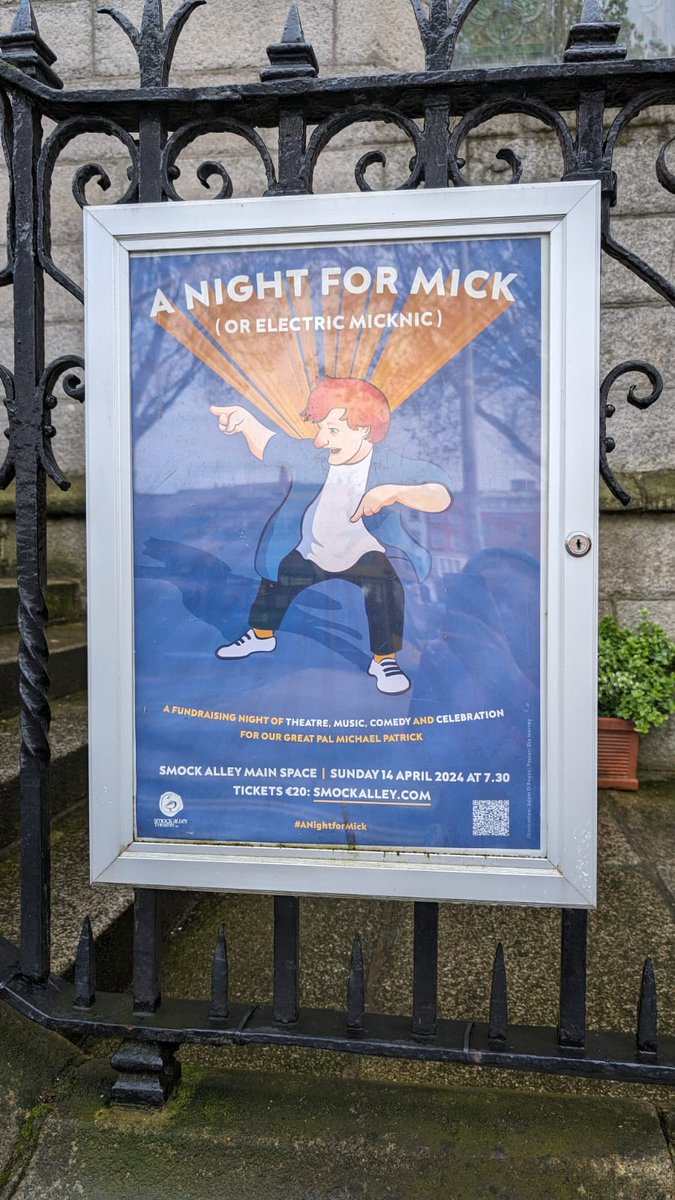 Thanks to everyone who came out to @smockalley on Sunday night. What an incredible night of love and support and insane talent. (And Irish Republicanism for some reason). Love you all ❤️