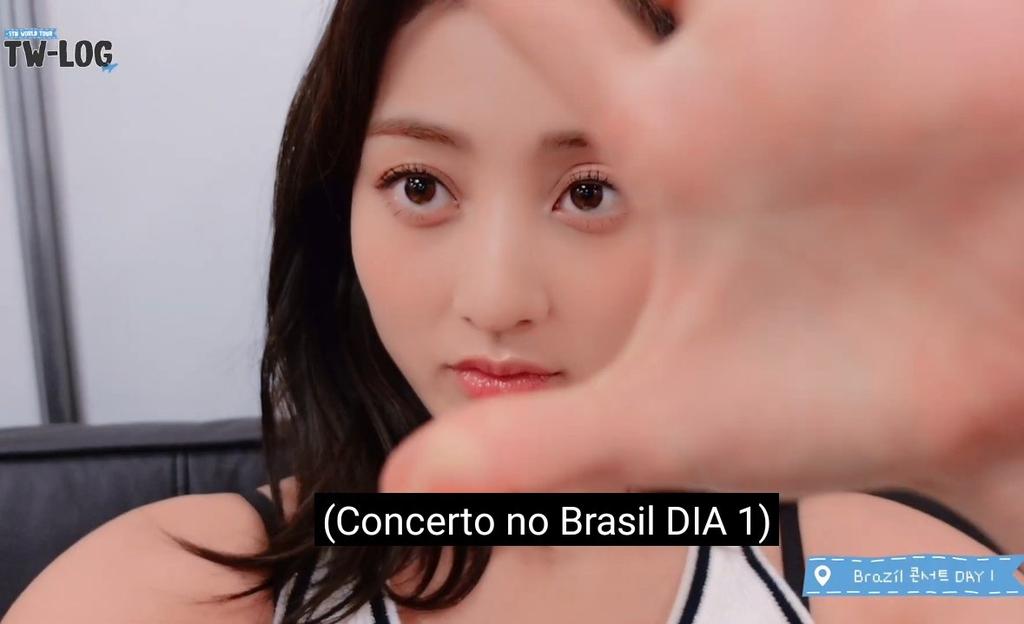 hyonzaki's tweet photo. ISSO NÃO É UM TREINAMENTO TEVE VLOG NO BRASIL PORRA ELAS FALARAM DO BRASIL https://t.co/NXyqh0rUOK