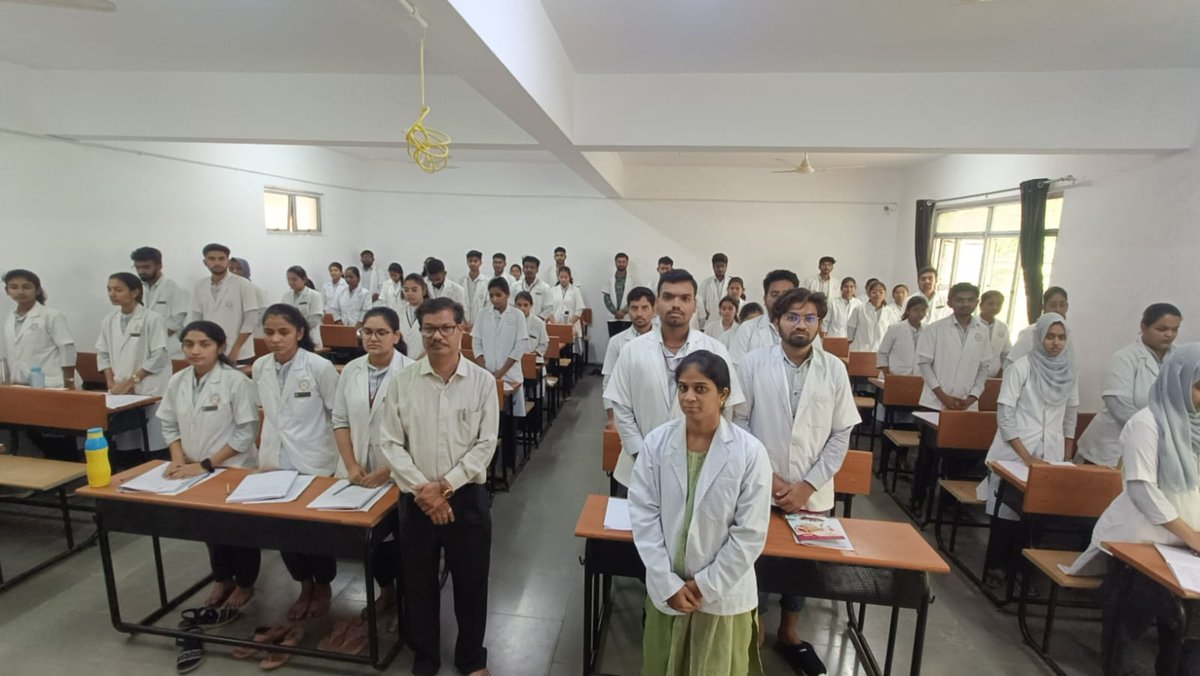 Jignasa (@jignasaayush) on Twitter photo Smriti sabha of Ayurveda Dhanwantari Swargeeya Dr.L.Mahadevan sir is held at hingulambika Ayurvedic medical college, karnataka.
#TeamJignasa Smriti sabha of Ayurveda Dhanwantari Swargeeya Dr.L.Mahadevan sir is held at hingulambika Ayurvedic medical college, karnataka.
#TeamJignasa