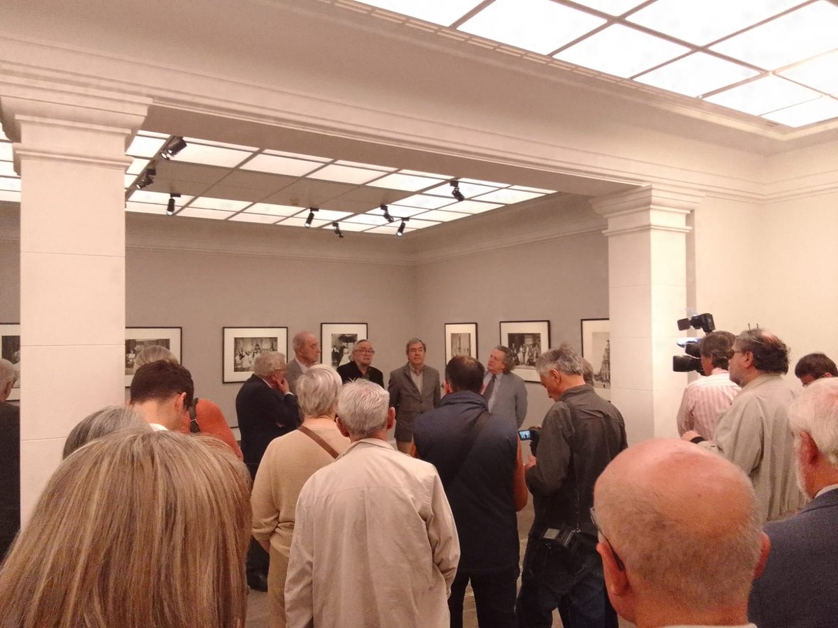 Queda inaugurada la nueva exposición de la sala de fotografía del museo de la Academia. Hasta el día 29 de septiembre podréis encontrar 12 obras de Christian Franzen de los fondos de la Academia junto con publicaciones e imágenes procedentes de colecciones privadas.