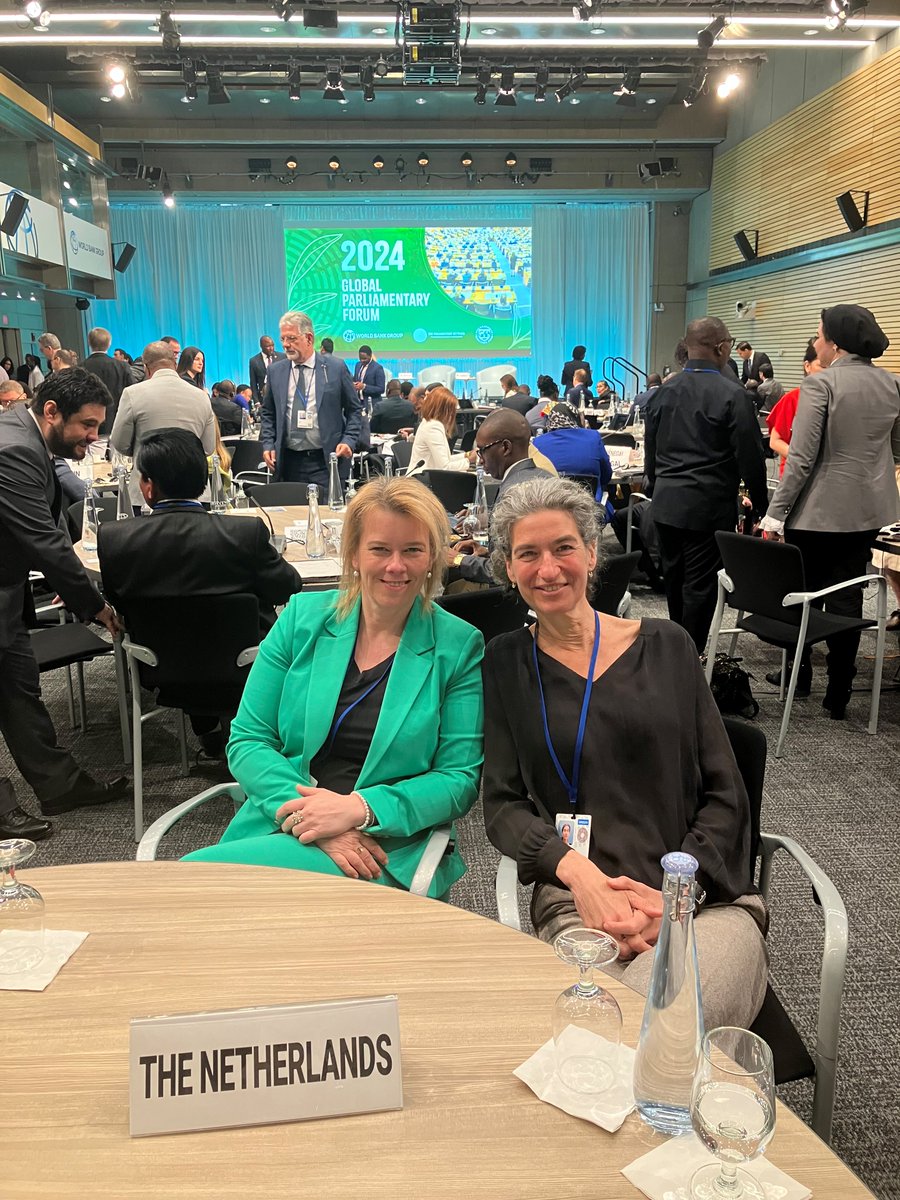 Commissieleden <a href="/KammingaRJ/">Roelien Kamminga</a> en <a href="/Danielle_H_BE/">Danielle Hirsch</a> nemen deel aan het Global Parliamentary Forum van de Wereldbank en IMF. Het gaat onder meer over met elkaar verweven uitdagingen die welvaart van miljoenen mensen over de hele wereld buiten bereik houden.