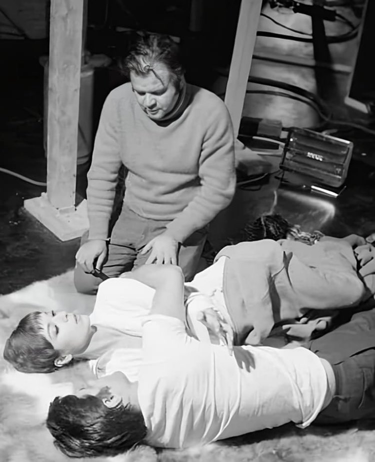 A young(ish) Lucio Fulci directing Jean Sorel & Elsa Martinelli on the set of One On Top of The Other (1969).