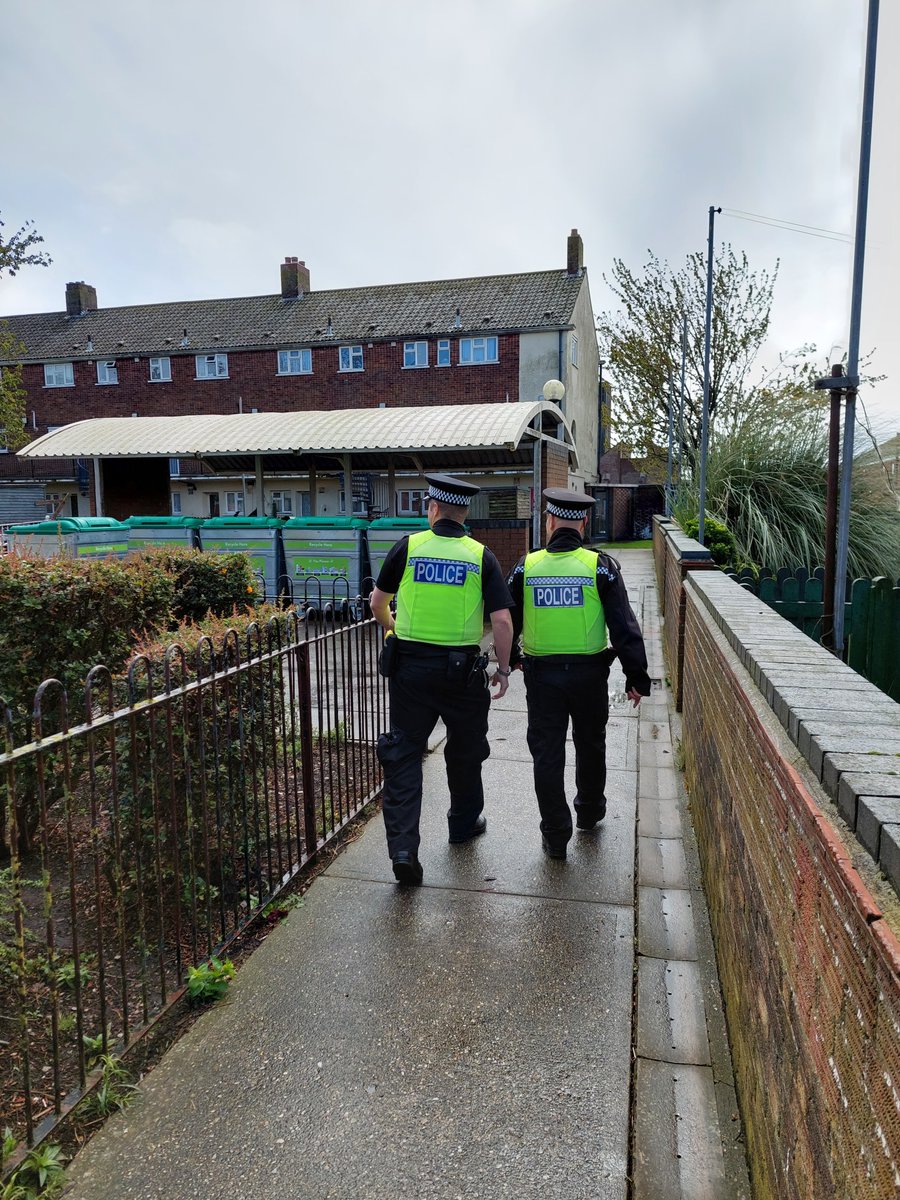 Our #NorfolkCPT officers have continued their patrols this week around Middlegate, South Quay, and the surrounding roads of Great Yarmouth during the day and night. While on patrol they also conducted weapons sweeps, and seized cannabis from two people they came across.