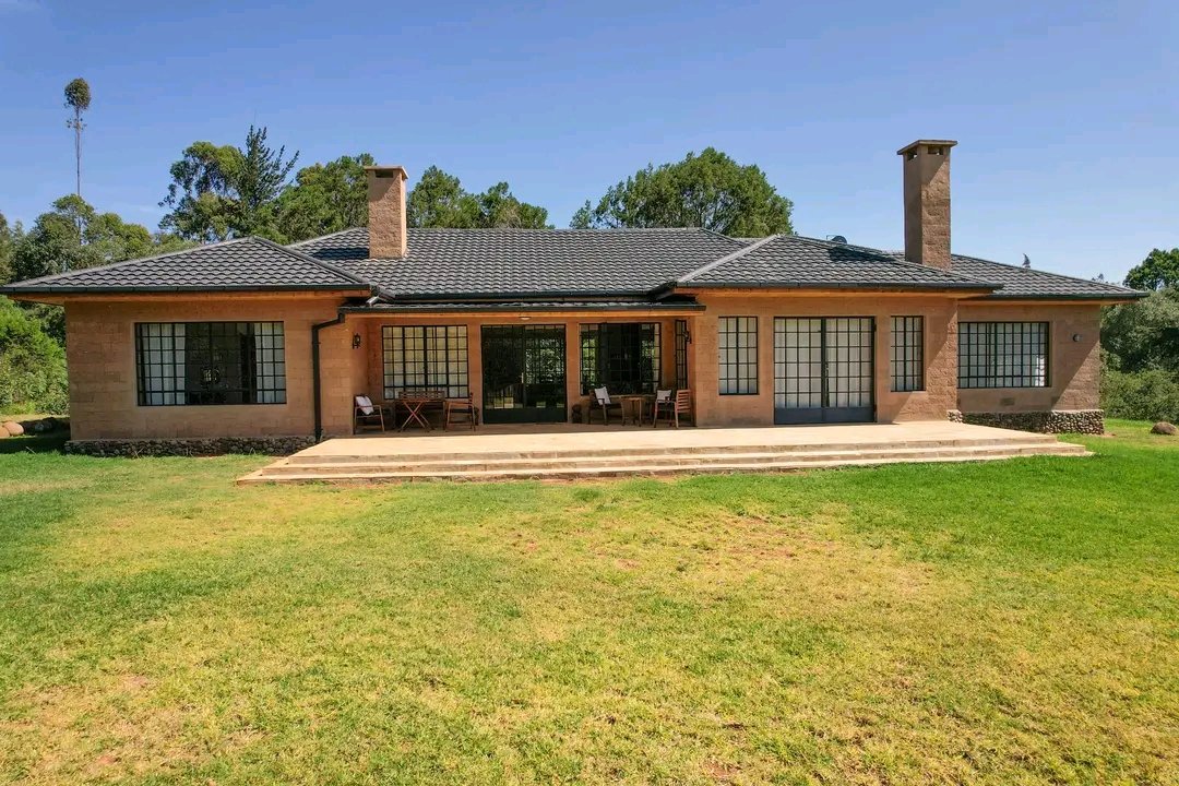 NiMutwiri's tweet photo. My Dream:❤️❤️
On a 20 acre piece of land. https://t.co/uJ59Vt9zW8