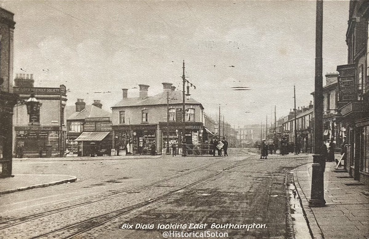 Six Dials was the junction where New Road, Andrew’s Road, St Mary’s Road, St Mark’s Road, Northam Road, and St Mary Street all met. In 1938 it became the site of Southampton’s first roundabout. Six Dials looks nothing like this today; it is now a busy multi-lane intersection.