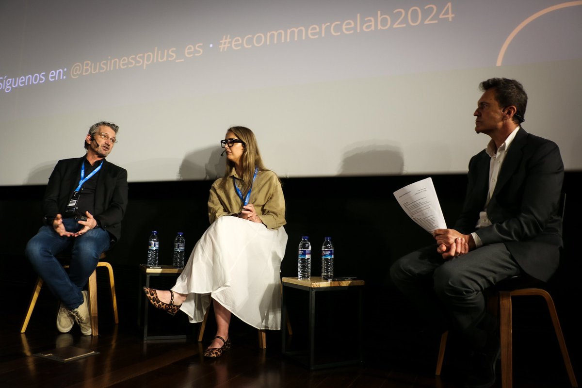 Panel de expertos 👏🏻🚀 Contenido y redes sociales para conectar con el #cliente

➡️Christipher Smith, CEO de 
<a href="/brandsmith_esp/">BrandSmith</a> y➡️ Laura Castillo, brand director, de #Crvsh en #ecommercelab2024 Madrid 

🛒🛒🛒🛒🛒🛒🛒🛒🛒