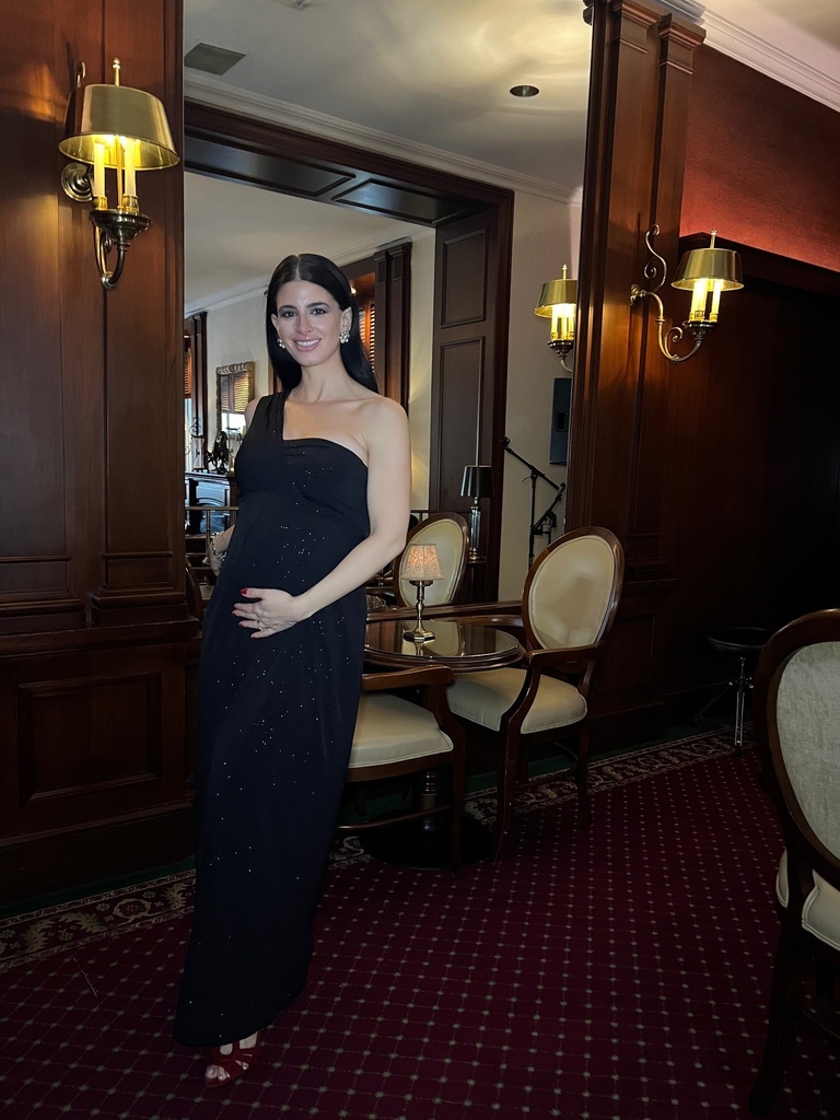 Black-tie event? We have the dresses. 🖤

The very beautiful @wellwithraele attended a wedding at the weekend wearing our Galaxy Maternity Gown. 
bit.ly/38VHIx0
#maternity #maternitygown #blacktie #pregnancyfashion #maternitystyle #tiffanyrosematernity