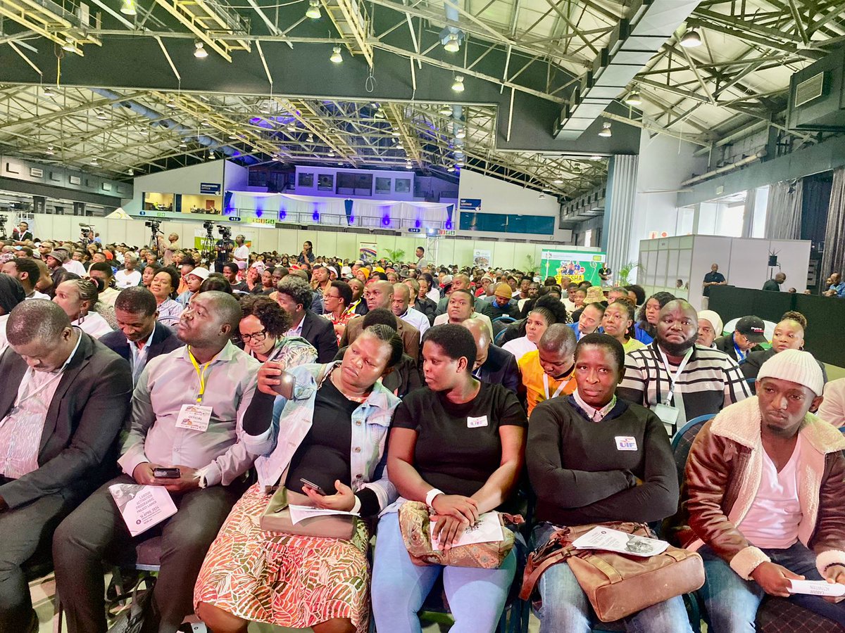 deptoflabour's tweet photo. 📸The #UIF Commissioner Teboho Maruping, today 16 April 2024 presenting the #LabourActivationProgramme strategy that will curb unemployment at the Durban Exhibition Centre in partnership with @kzngov  #UIF #PES #WorkingForYou https://t.co/nE57hztVMt