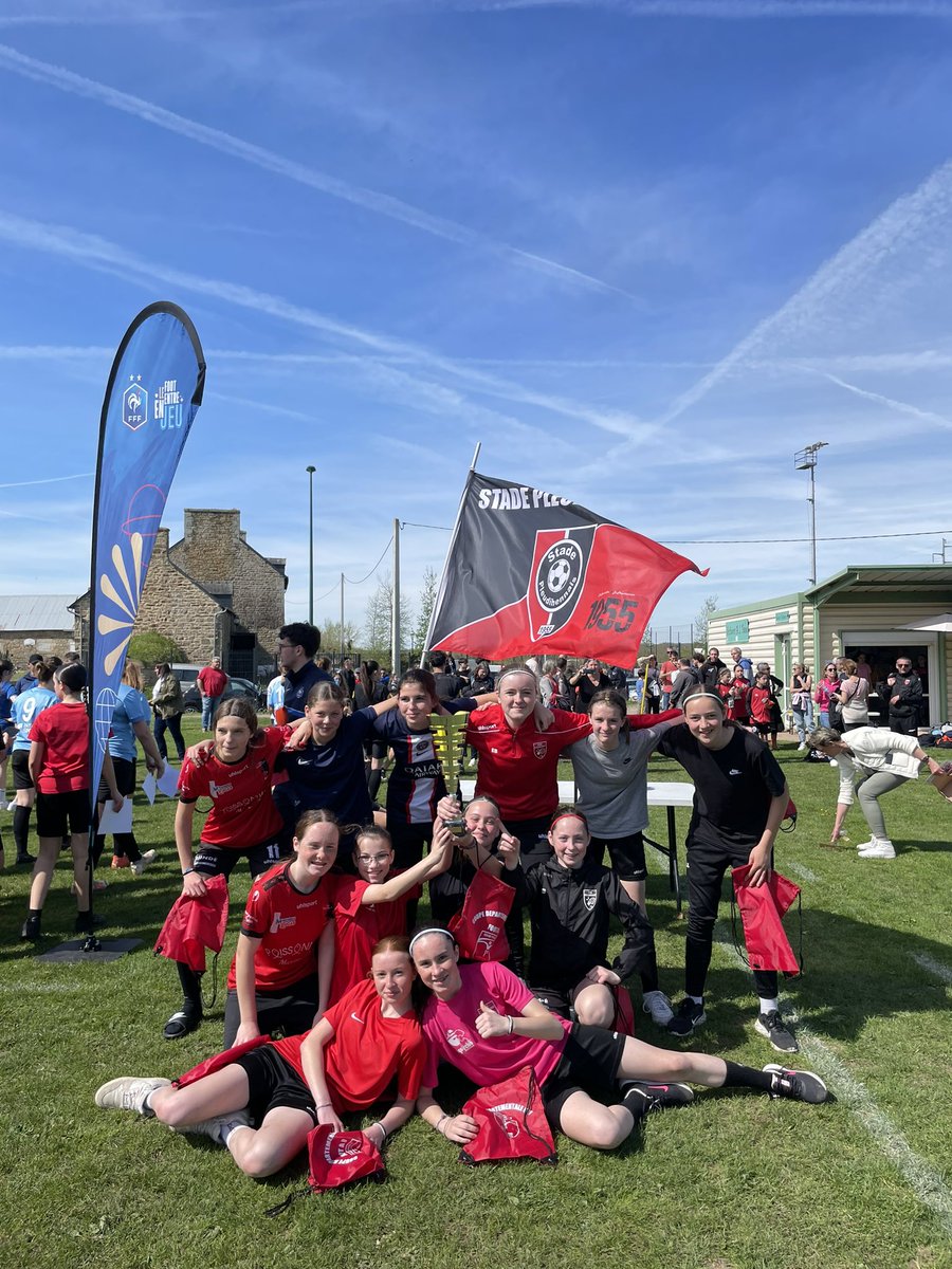 DistrictFoot22's tweet photo. [FINALES DÉPARTEMENTALES U15F à 8 et U18F à 7]

Félicitations au Stade Pleudihennais (U15F) et à la JS LANVOLLON (U18F) pour leur ���place. 

 Merci à l’ensemble des acteurs présents. 

➡️ https://t.co/9FifkDYv5f https://t.co/WdUBLFlqeI