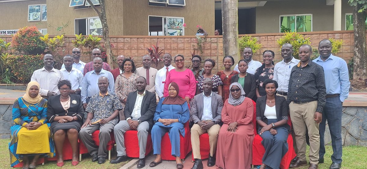 Muniirah Mbabazi, PhD๐๐ฆ๐๐ฆฉ๐ (@muniehiba) on Twitter photo Hobnobbing with the best in nutrition policy and strategy development as we undertake to steer the Scaling Up Nutrition Academia and Research Institutions Network, Uganda (SUN-ARINU) of the ground.
<a href="/afr_ii/">Africa Innovations Institute (AfrII)</a> <a href="/kyambogou/">KYAMBOGO UNIVERSITY</a> <a href="/FRAUGANDA/">Food Rights Alliance - FRA</a> <a href="/AAgather/">Agather Atuhaire</a> <a href="/SKansabe/">Shirley Kansabe</a> Hobnobbing with the best in nutrition policy and strategy development as we undertake to steer the Scaling Up Nutrition Academia and Research Institutions Network, Uganda (SUN-ARINU) of the ground.
<a href="/afr_ii/">Africa Innovations Institute (AfrII)</a> <a href="/kyambogou/">KYAMBOGO UNIVERSITY</a> <a href="/FRAUGANDA/">Food Rights Alliance - FRA</a> <a href="/AAgather/">Agather Atuhaire</a> <a href="/SKansabe/">Shirley Kansabe</a>