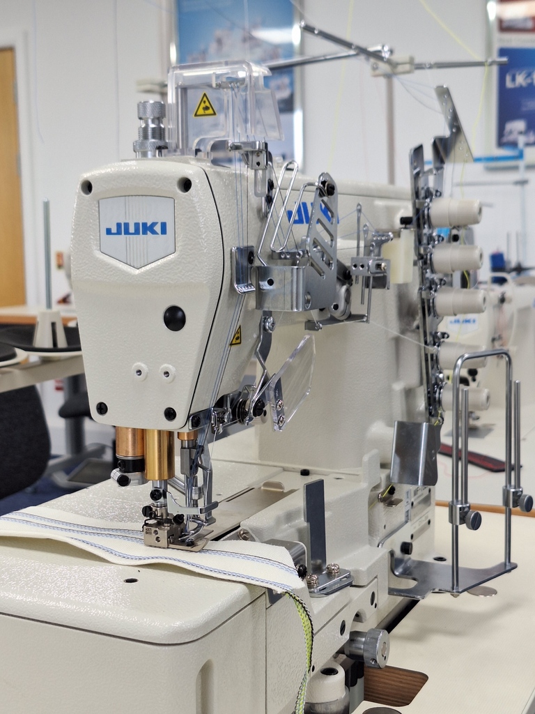 college_sewing's tweet image. JUKI Coverstitch Sewing Machines are available to order! 

For more information, or to request a quote via our website, click the link below! 🔗

🔗 jukisewingmachines.co.uk/juki-apparel-m…

#juki #jukisewingmachine