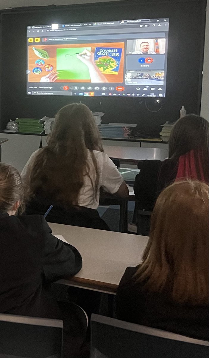 The NSG @sparkbookaward pupil judges had a brilliant time talking to author @johngreenart about his shortlisted book Investigators! We really enjoyed the masterclass on drawing Mango and learning how a graphic novel gets made! What do you think of our efforts? #WorkHardBeKind