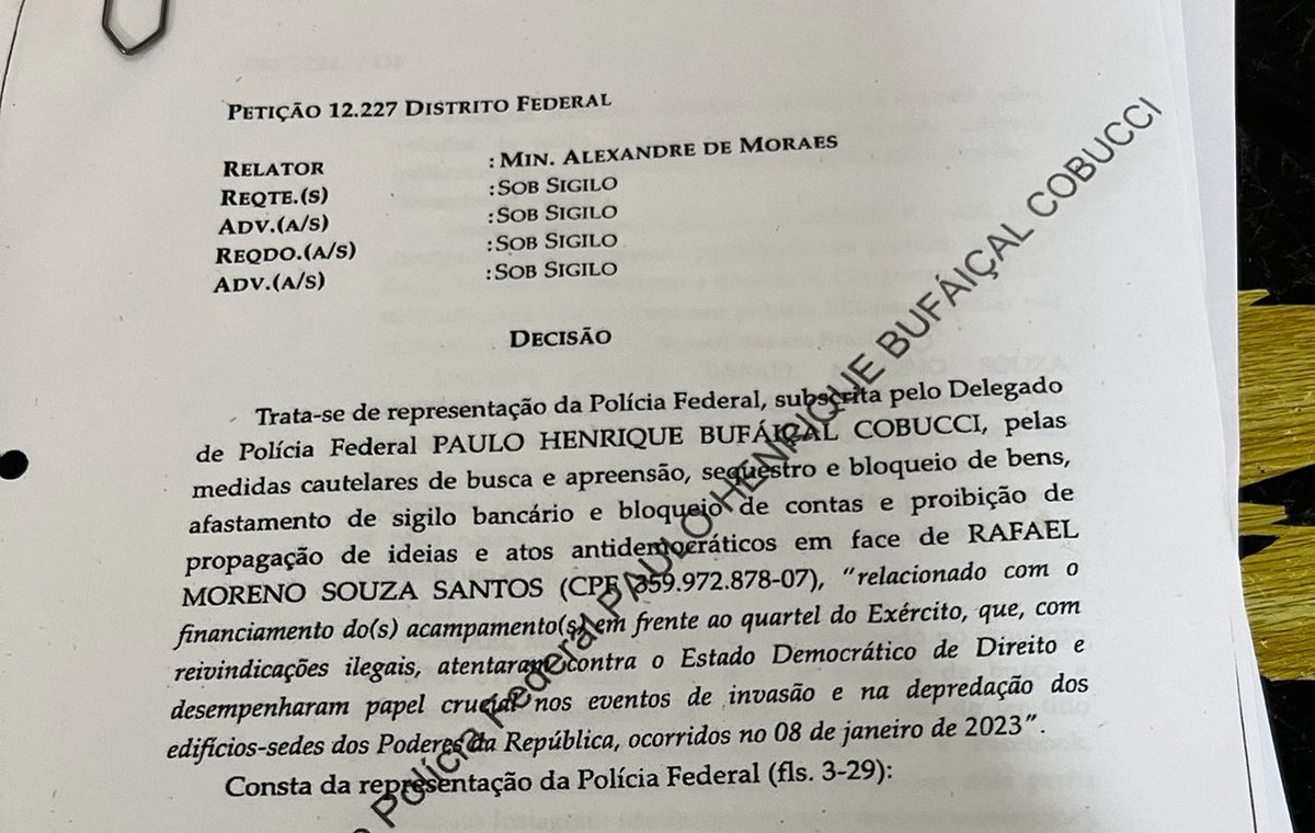 Hoje as 6 da manhã depois de 4 anos acordei com a policia federal na minha casa novamente!