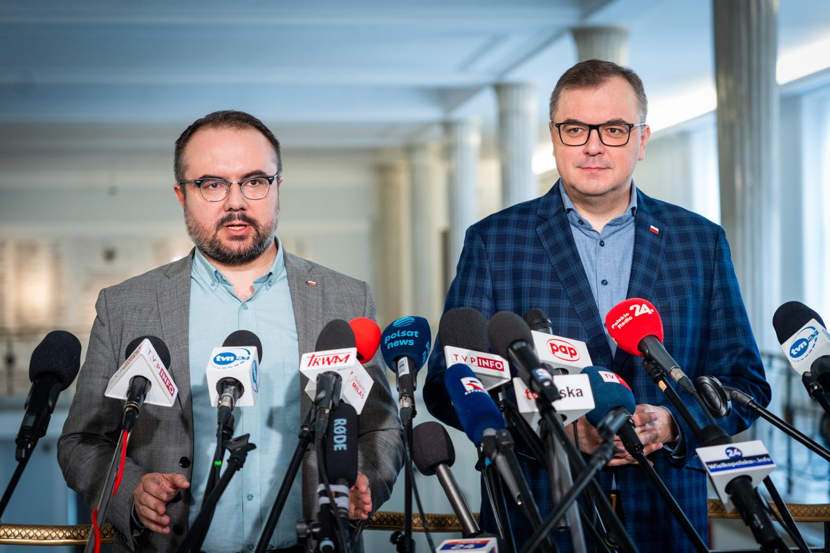 💬 Poseł PiS @paweljablonski_: Zbliżają się coraz większymi krokami podwyżki cen energii. Wynikają z tego, że rząd #Koalicja13grudnia nie chce przedłużenia mechanizmu mrożenia cen energii, który my wprowadziliśmy. Od 1 lipca ceny mają pójść w górę. Słyszeliśmy ze strony…