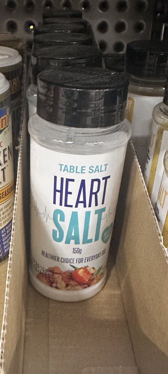 I found the potassium-enriched sodium substitute in our local @woolworths supermarket today Next to the real salt - a bit hidden but it was there, that’s what it looks like 👇 I blind-tested it & couldn’t tell the difference - will be replacing the normal salt when possible 👍