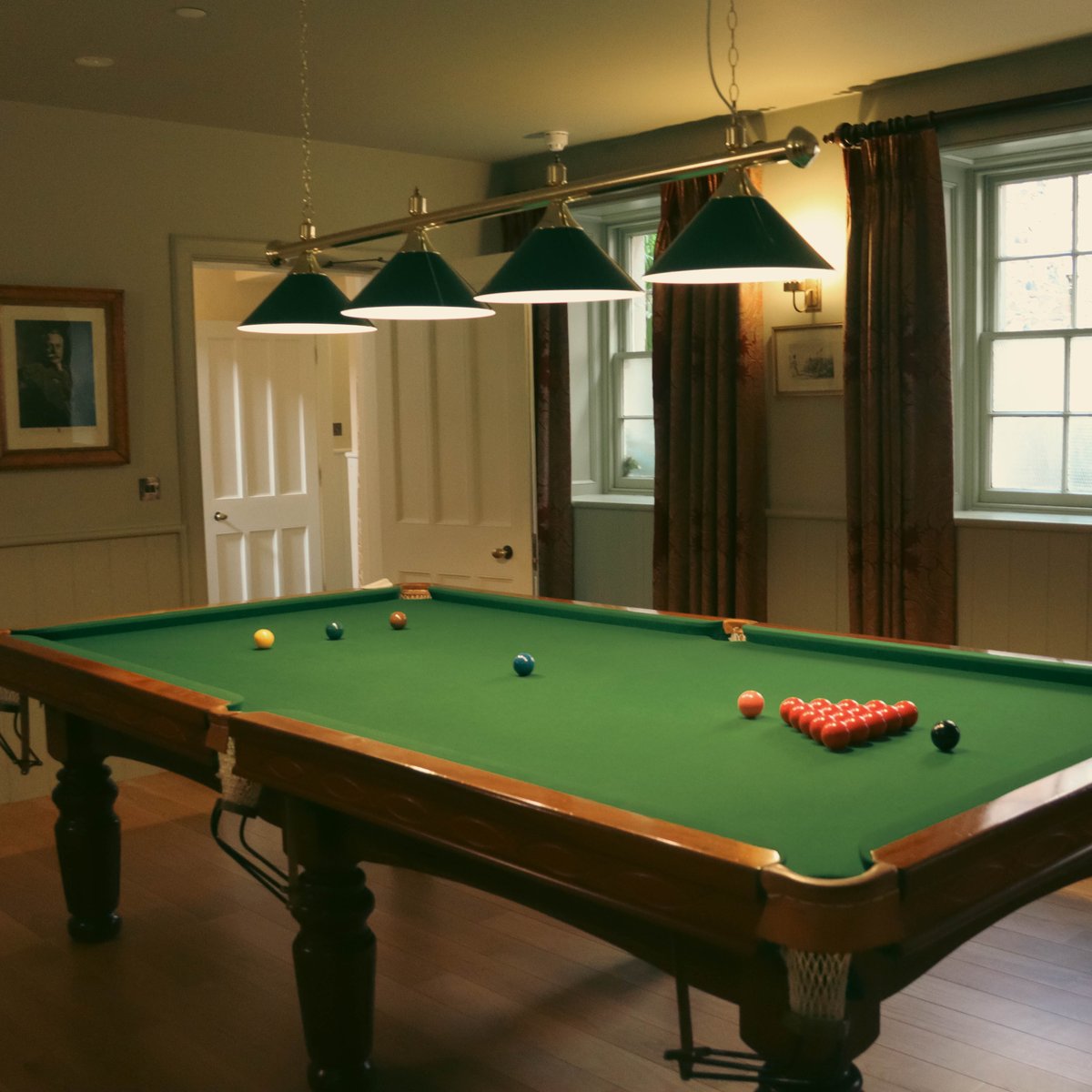 BILLIARD ROOM
Adjourn to the Billiard Room for an evening of entertainment or enjoy a perfect rainy-day activity with this classic age-old game. 🥂✨

Book your stay at Abbotsford: stay.scottsabbotsford.com/booking-availa…