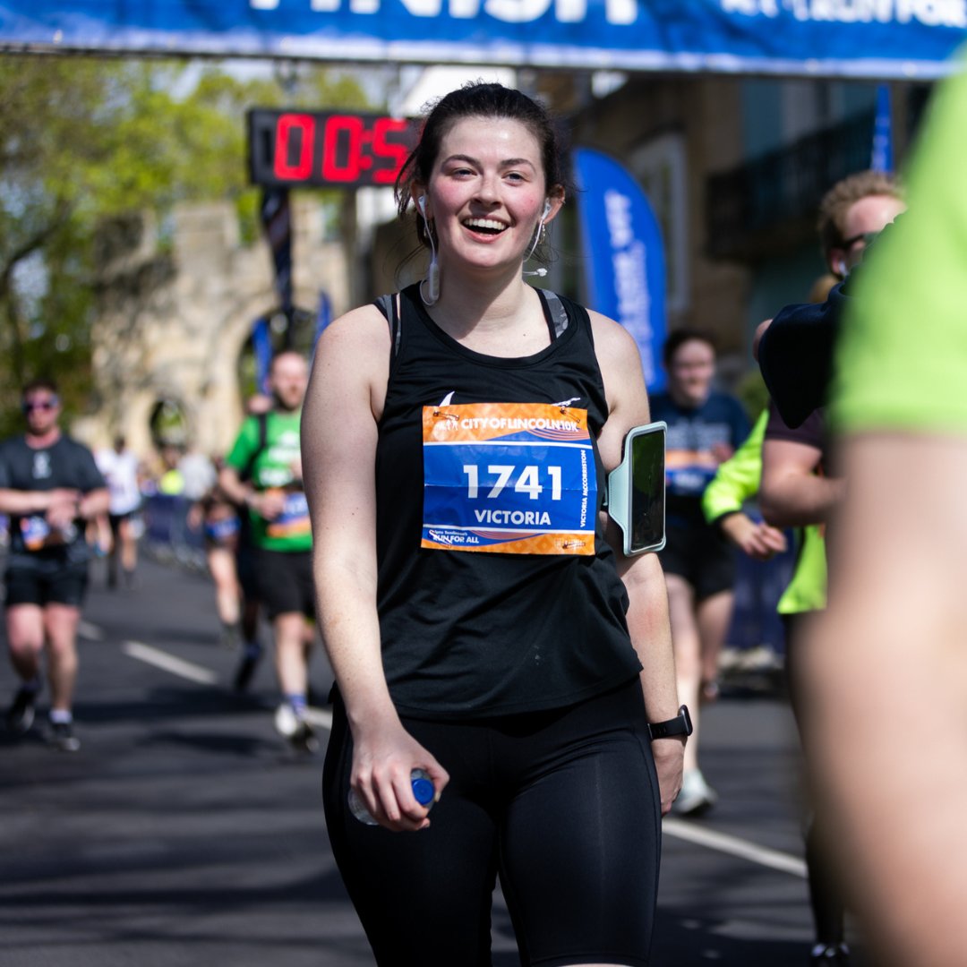 What an amazing atmosphere last weekend at the City of Lincoln 10K😍✨ Fancy entering again? Enter now at a discounted price. The price will increase tonight at midnight. Get in now through the link below👇 bit.ly/2EiEYYI @lincolncouncil