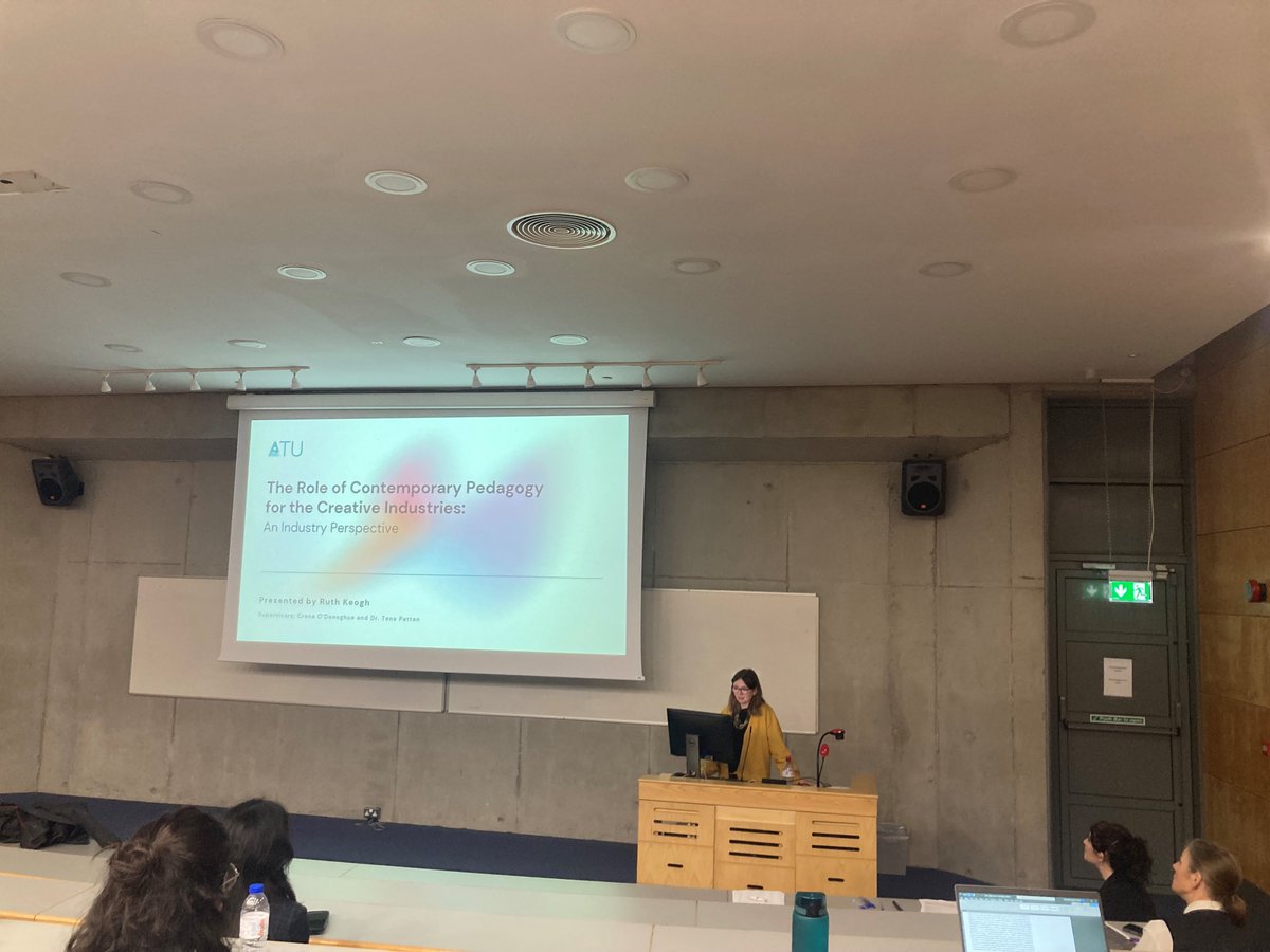 Ruth Keogh, Postgraduate Research student presenting her work “The Role of Contemporary Pedagogy for the Creative Industries: An Industry Perspective” at the Faculty of Business session at the Postgraduate Research Expo 2024. #atudonegal #DICElabs #research