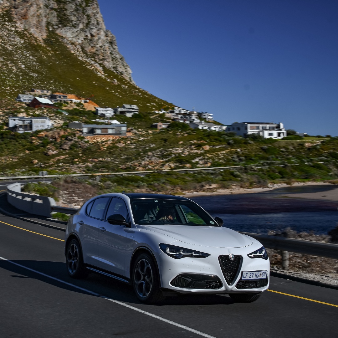 AlfaRomeo_SA tweet picture