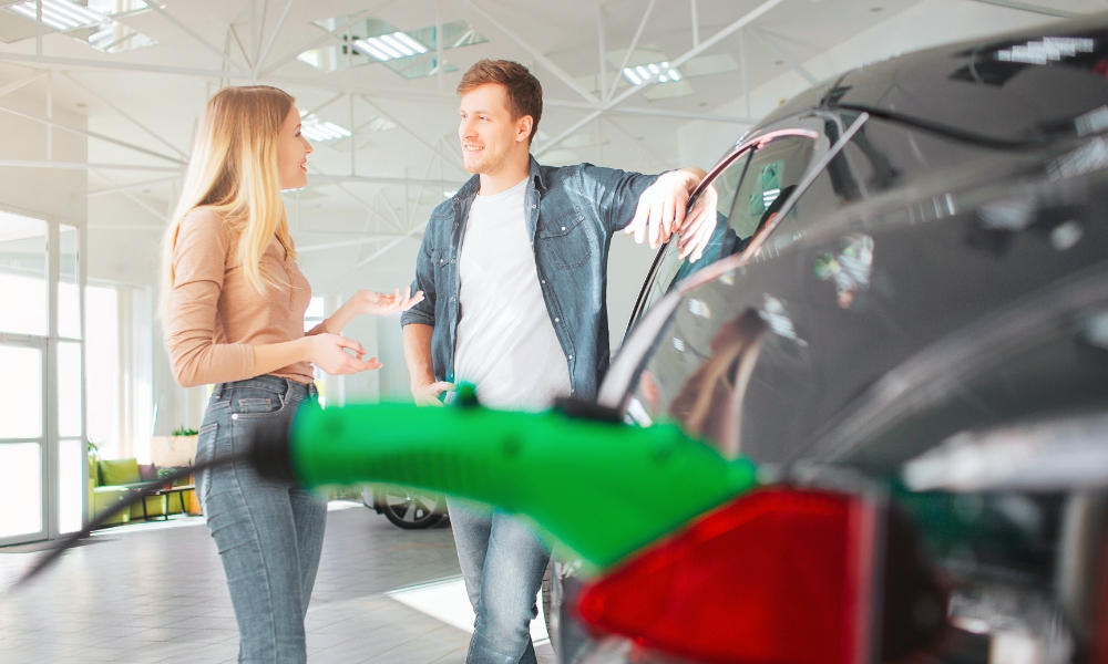 🤔 Si tuvieras que comprar un coche, ¿apostarías por un híbrido? ⛽🔋 Según los datos, los turismos electrificados, híbridos y de gas están aumentando sus ventas. ➕ Ampliamos la información aquí 👇 racc.es/blog/coche/los…