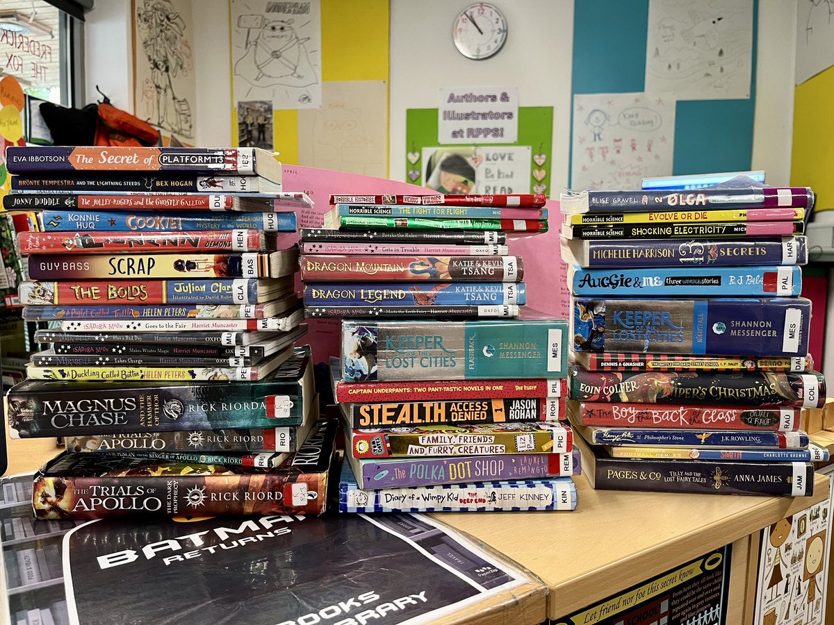 RPPS_Library's tweet photo. Brilliant start to #SummerTerm with a very busy #Year3 #LibraryLesson; packed #library at break with @RPPS_LowerS & the bookmarks box is full again. Pupils LOVE bookmarks. Thank you so much to all the amazing #publishers who donate them to @RPPS_Library & esp. @nomadbooks โค๏ธ๐ https://t.co/nXpmlqOabg