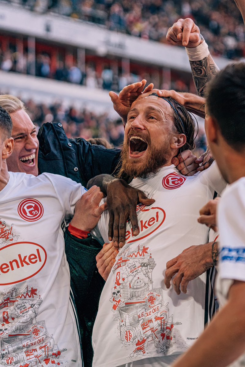 f95's tweet photo. Adam Bodzek wird im Sommer seine aktive Fußballer-Karriere beenden 🥺
👉🏻 https://t.co/WP9WRf8pvF
#f95 | 🔴⚪️ | #Bodzek https://t.co/8I2yKBFl6l