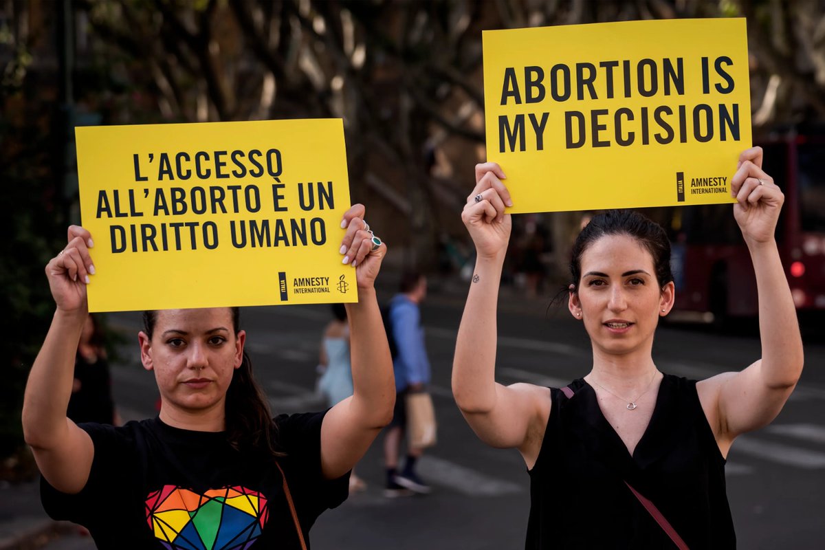 Mentre il Parlamento europeo approva una direttiva in cui chiede agli stati membri di garantire l'accesso all'aborto libero e sicuro e definisce l'interruzione di gravidanza 'un diritto fondamentale', il governo italiano sfrutta il Pnrr per assicurare la presenza delle…