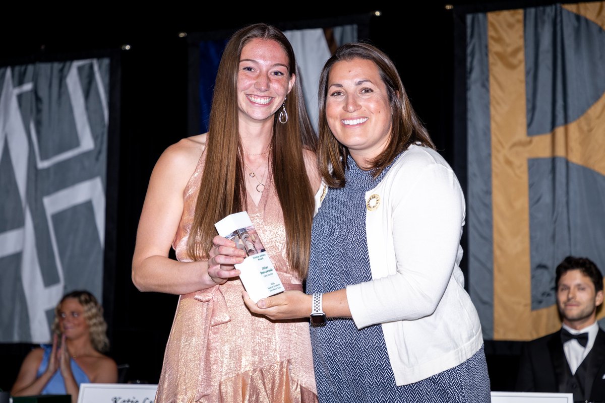 MSU_FieldHockey's tweet photo. Congratulations to our Scholar Award winners at last night's Spartan Academic Excellence Gala, Ashley Harlock and Jillian Bonczewski!
Harlock was also a recipient of the Presidents Award!
#GoGreen | #Smartans https://t.co/zNHnxO6D8r