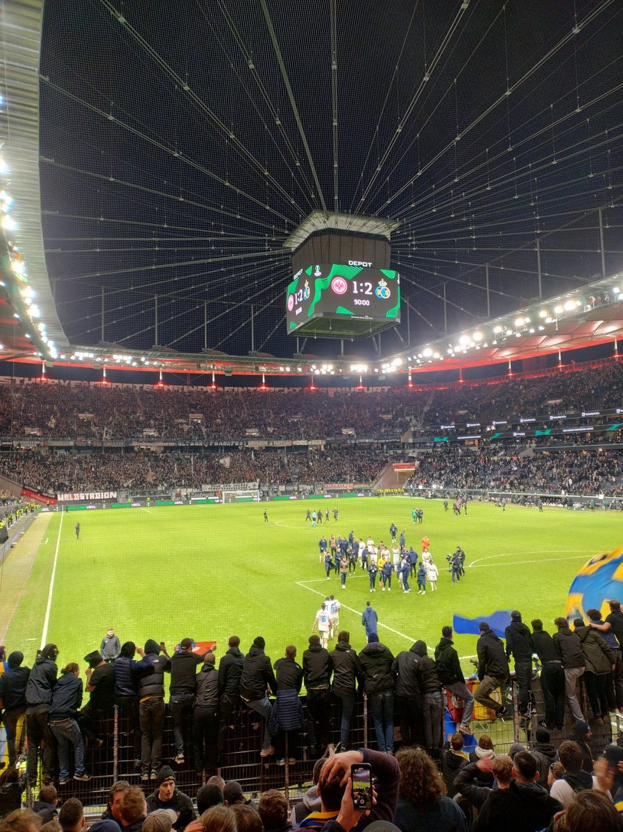 L'incroyable façon de regarder un match de football.