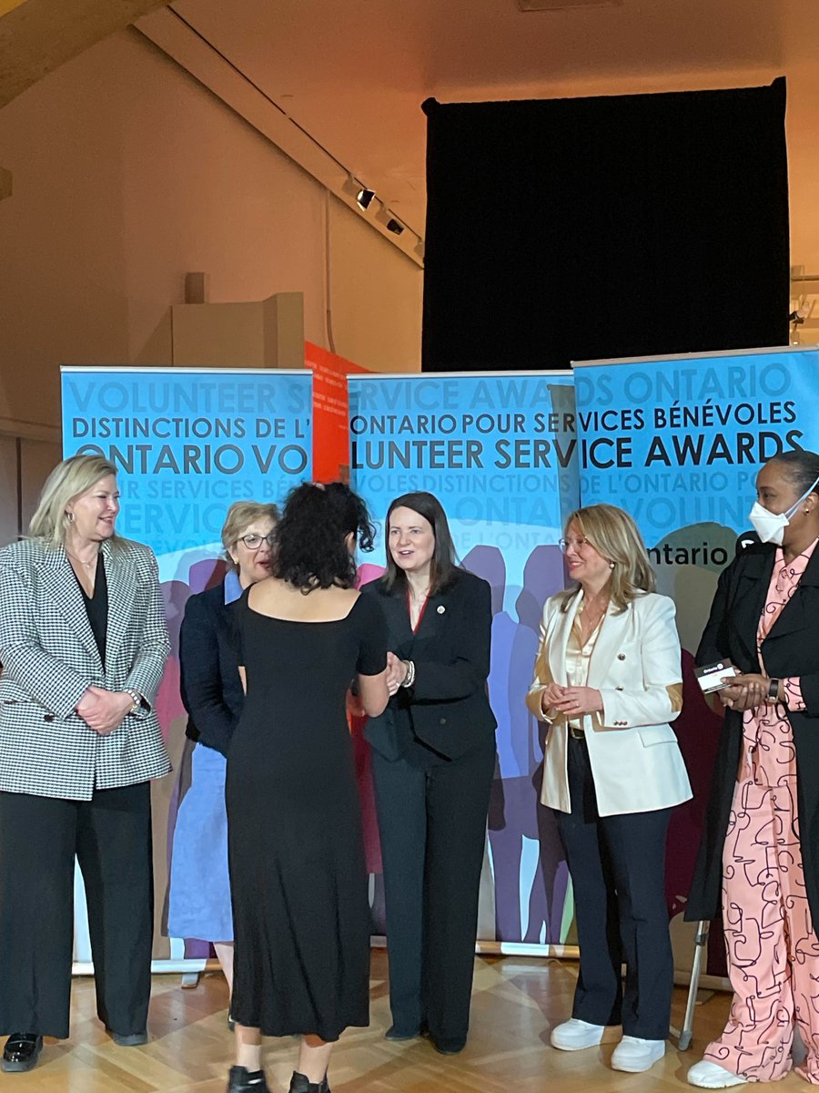 Had a great evening meeting lots of inspiring volunteers at the @ROMtoronto for the Ontario Volunteer Service Awards. A heartfelt thank you to the organizations, & volunteers from Don Valley West for their dedication and service. Your work makes such a difference. #DVW