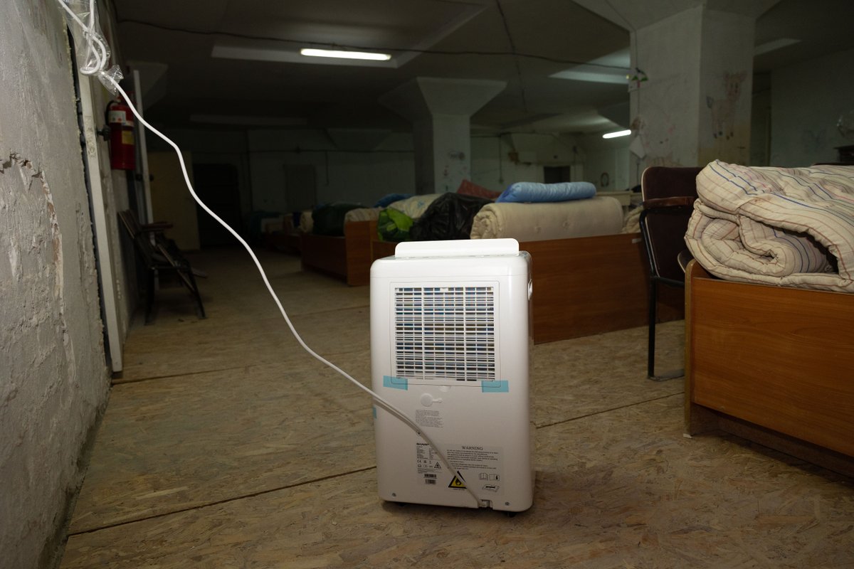 In Ukraine, hospitals close to the frontline are forced to relocate underground to avoid shelling. The humidity in basements can reach levels dangerous for both people and equipment. With funding of @JPEmbUA, IOM provided air dehumidifiers to a hospital in Kherson region.