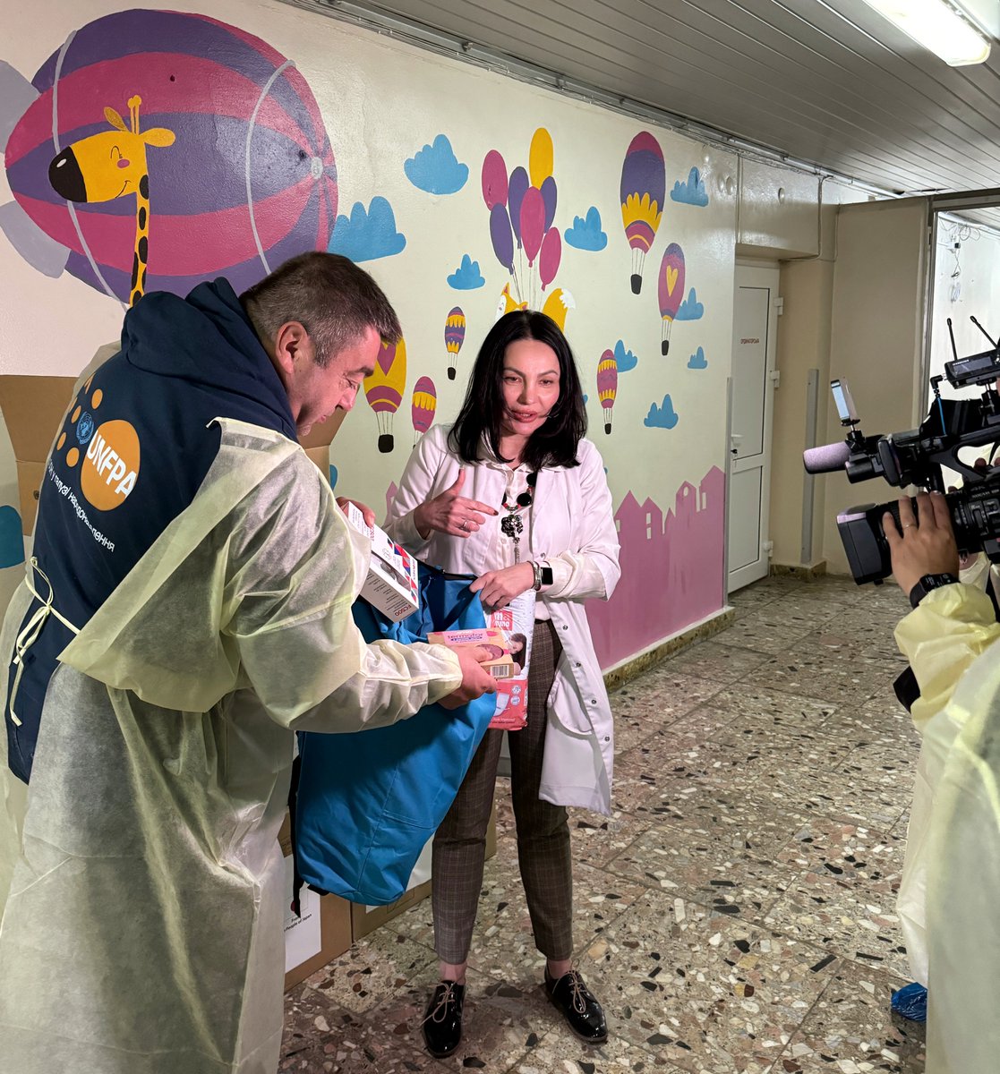 Today, we welcome @NHKWORLD_News to a hospital in Kyiv, where we’re providing crucial reproductive healthcare - as complications are being compounded during the ongoing war. With @JPEmbUA support,we're supplying essential aid to over 120 hospitals, assisting more than 235k people