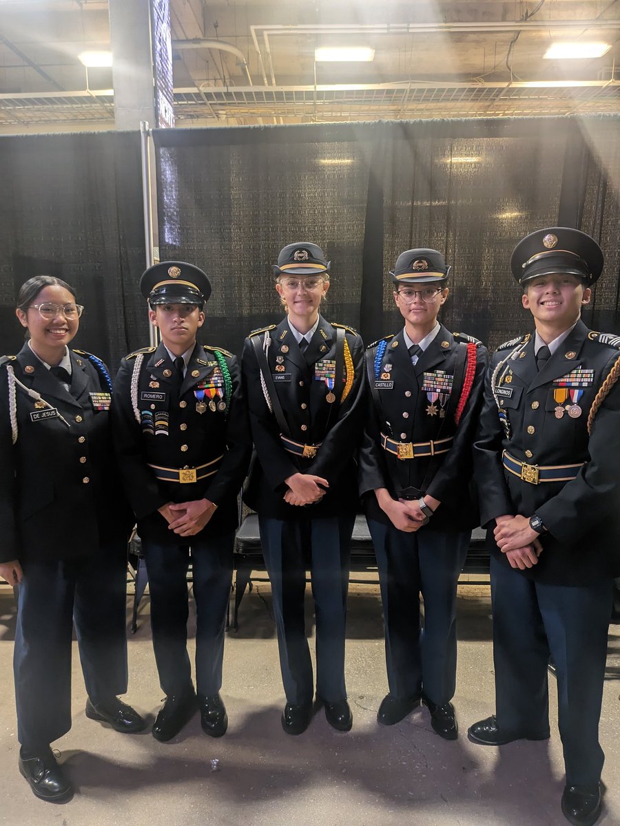 @ColeJrotc Color Guard had a great time Presenting the Colors another Spurs Game.