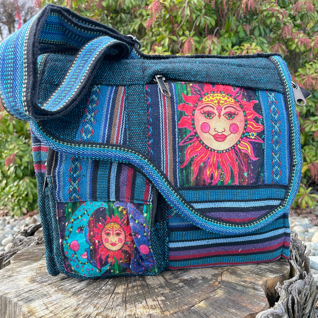 LongHaired_One's tweet photo. https://t.co/0VA5stY6aK

Sun &amp; Moon Shoulder Bag 🌞🌛

#SmokinJs #ShoulderBag #Sun #Moon #Purse #Bag #Lifestyle 
#EverythingForYourSmokinLifestyle 😶‍🌫️ https://t.co/QhcwMvAoH3