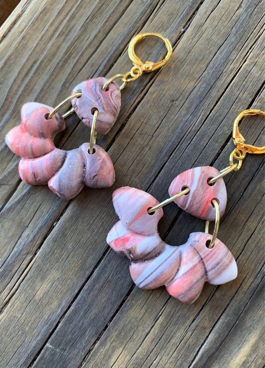 Shop #smallbusiness this #mothersday! This pair of clay earrings is 35% off in the shop through 4/30! buff.ly/3JrcgFL #etsyseller #etsysocial #polymerclay #giftidea