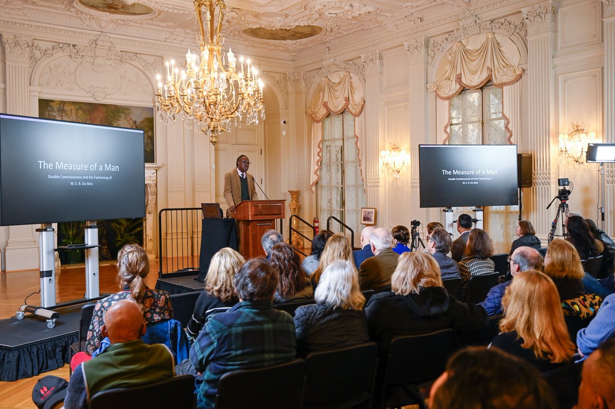 blackheritageRI's tweet photo. We extend our utmost appreciation to Dr. Jonathan Michael Square, Assistant Professor at Parsons School of Design for his captivating presentation of "The Measure of a Man: Double Consciousness and the Fashioning of W.E.B. Du Bois," held on April 11, 2024. https://t.co/dmGkVb7vl8