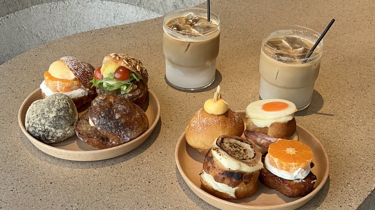 hoooootate_'s tweet image. 2時間並んだパン屋さん🥐🥖