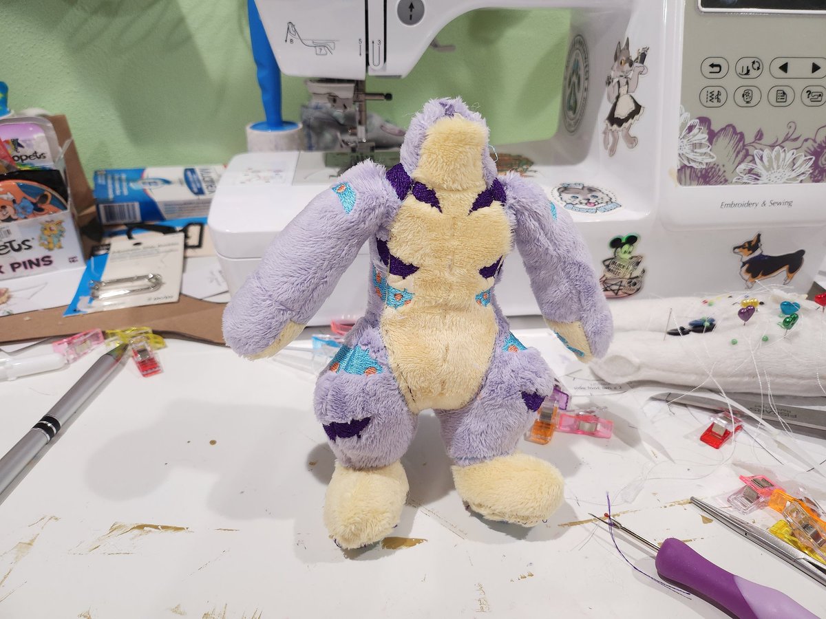 Current plush project - the first ever plush of Peach 🥹 (This pattern from @NazFX_Studios is the PERFECT 'little guy' pattern 🤩)