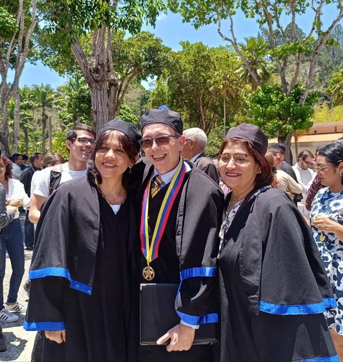 CESEG USB tweet media