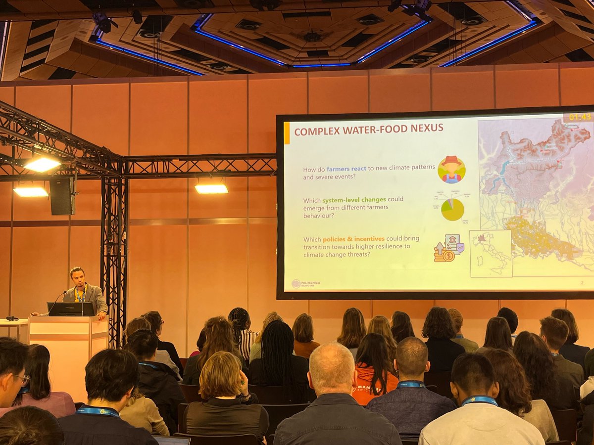 💡Do you want to know more about how to modelling farmers heterogeneity when facing climate change through ABM? Talk with Paolo Gazzotti in PICO n.4 🙌 #egu24 #sociallearning #behaviour #riskpreferences #decisions #LakeComo @Gappix @SanRicCas @hydroaholics