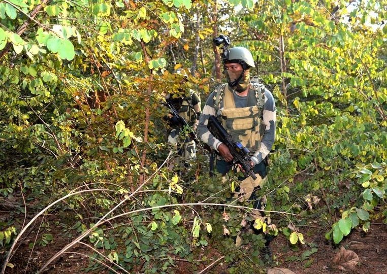 Top Naxal Commander Shankar Sav Dheer...!! 
Three soldiers injured in #encounter with Naxalites.
Bodies of 18 Naxalites found in encounter. #Kanker.Chhattisgarh
Proud of indian Army ❤❤👏