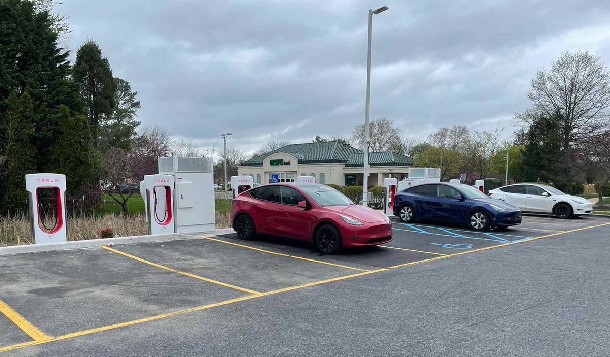 New Tesla Supercharger: Dover, DE - Forrest Avenue (8 stalls) tesla.com/findus?locatio…