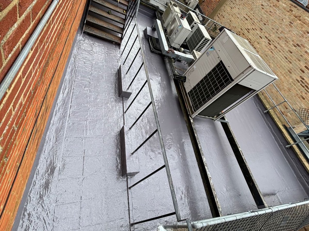 PolyroofLtd's tweet photo. Excellent workmanship by MF Roofing on these projects on behalf of Capital Roofing, using the Polyroof Protec System for a seamless, tough and long-lasting waterproofing membrane. ⭕
#roofingcontractors #flatroofinguk #liquidroofing https://t.co/fnhvttwncG