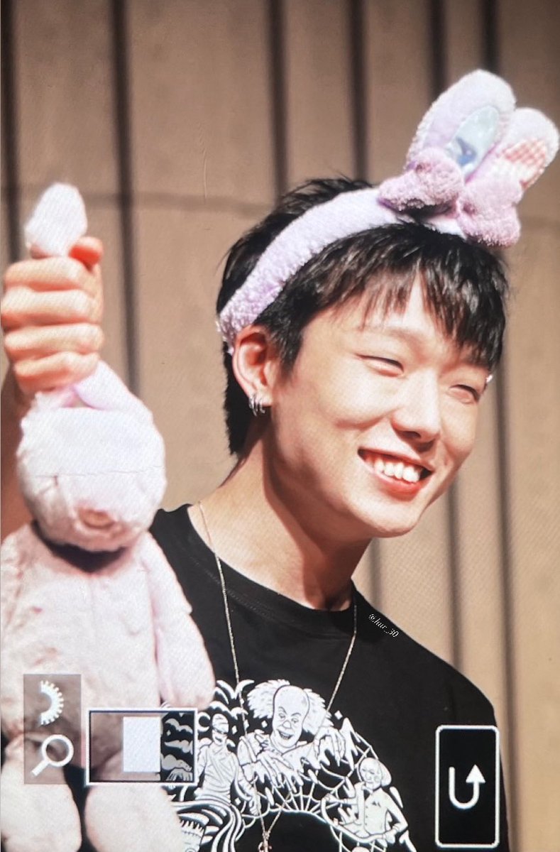 hur_30's tweet photo. 240416 에버라인 대면

스껄

#iKON #아이콘 #김지원 #BOBBY #바비 #バビ
@bobbyranika https://t.co/GnoH90I1GT