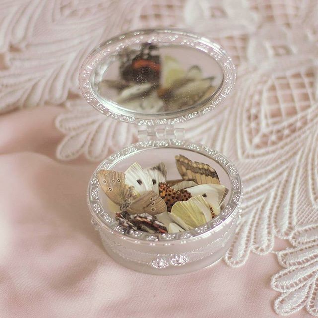 ⠀breakfast and a gift for my new collection .ᐟ.ᐟ
⠀ ⠀ ⠀ ⠀