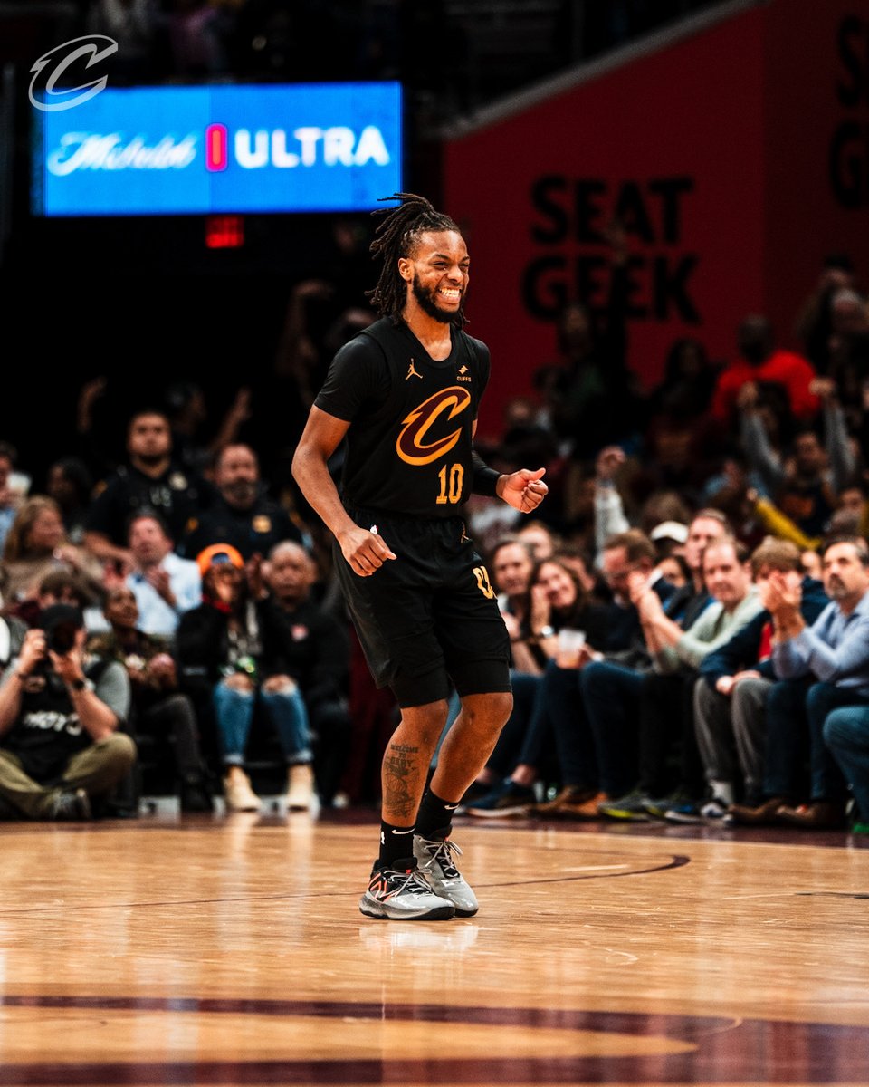 Center Court tweet media