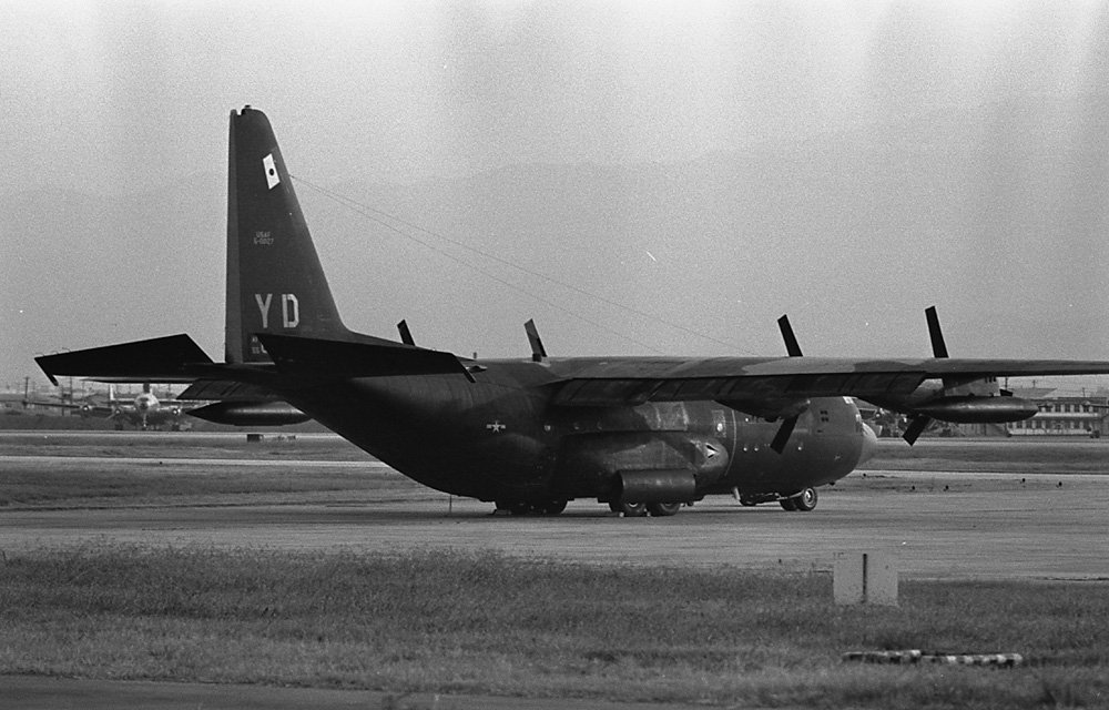 70.09-06  ITAZUKE 
C-130A  YD(21stTAS  NAHA AB)
55027   機体上面以外黒
to SVAF
returned to  USAF
86-01   63rdTAS
to Mexican AF  部品取り用に