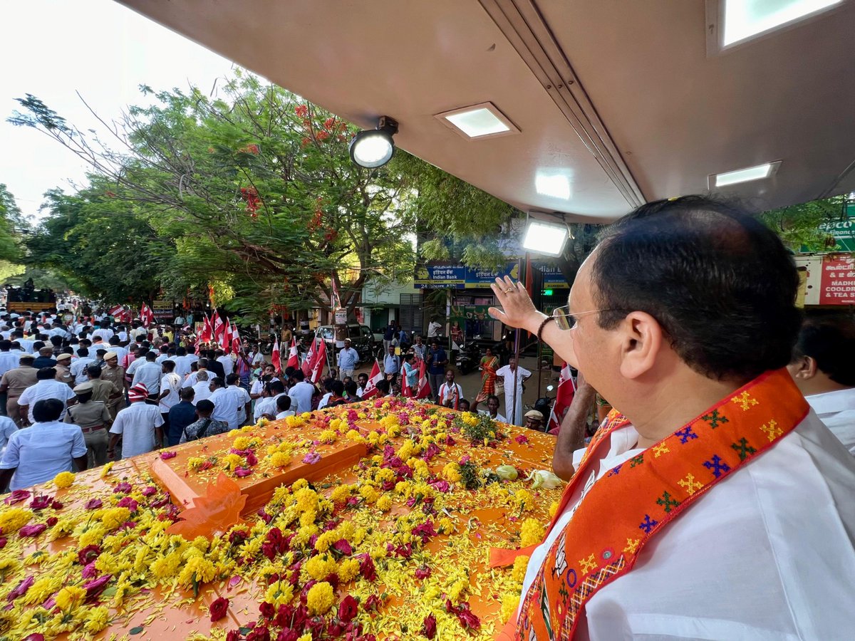 The people of Perambalur turned out in droves to show their support for BJP during BJP National President Shri @JPNadda's roadshow in Tamil Nadu.